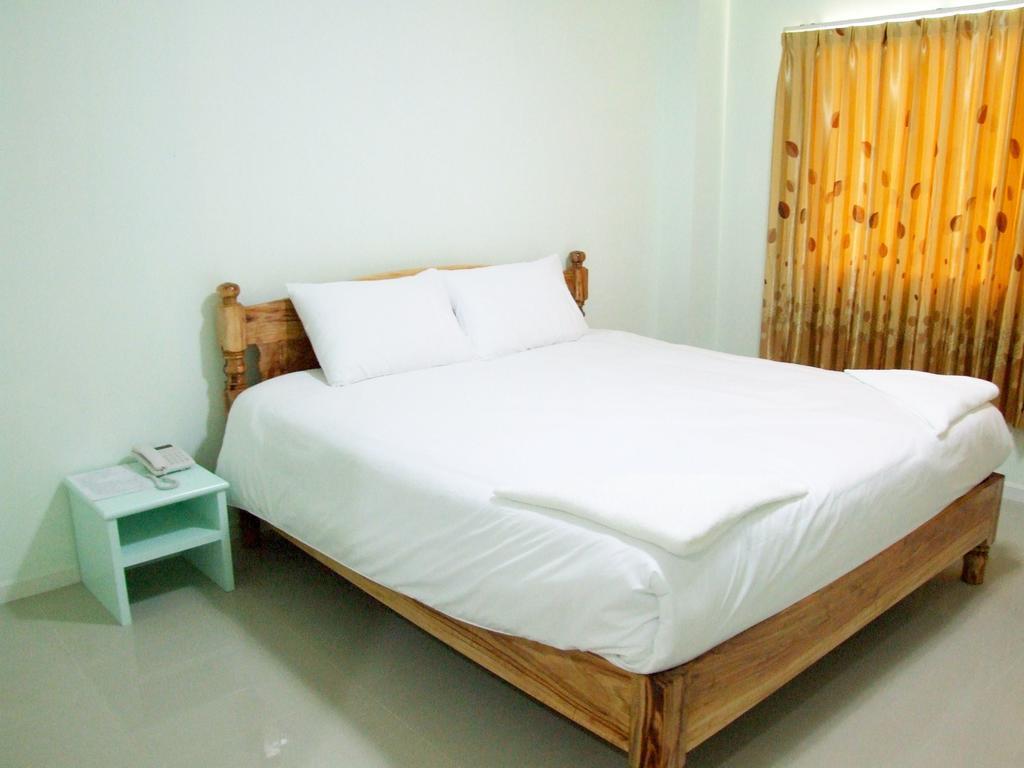 Hotel Ruan Rim Nam Roi Et Zimmer foto