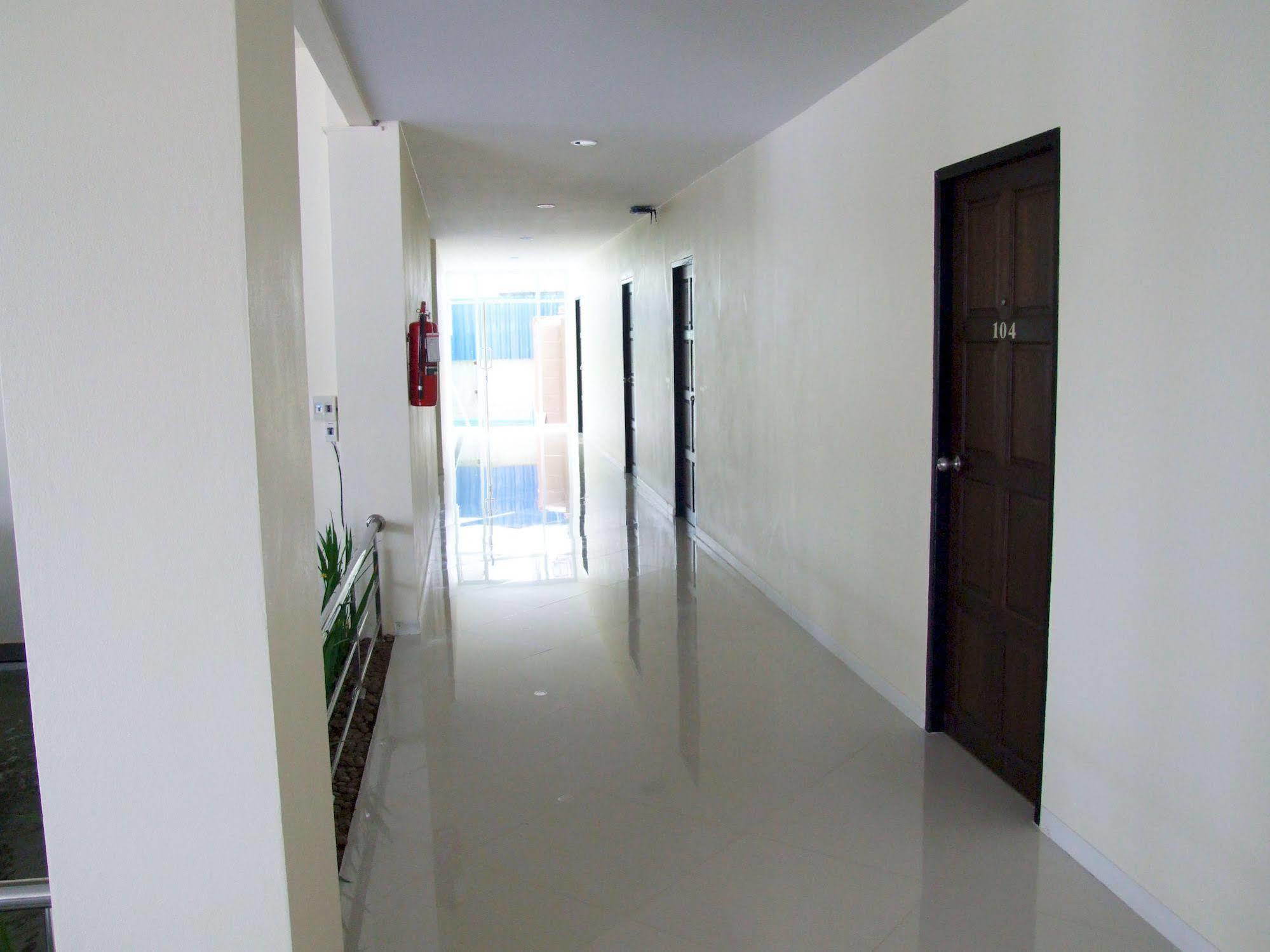Hotel Ruan Rim Nam Roi Et Exterior foto